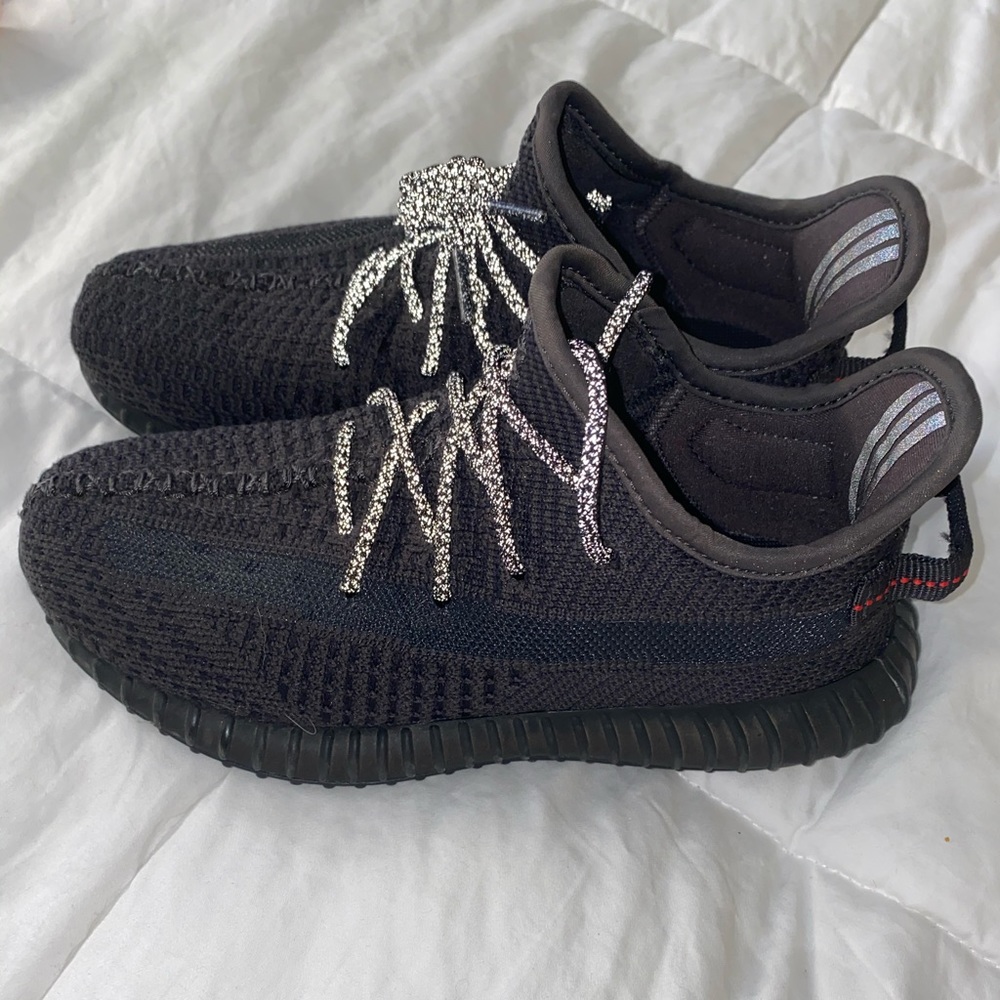 BLACK REFLECTIVR 350 YEEZY